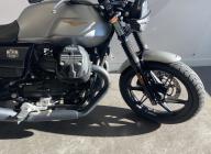 MOTO GUZZI V7 STONE 2023